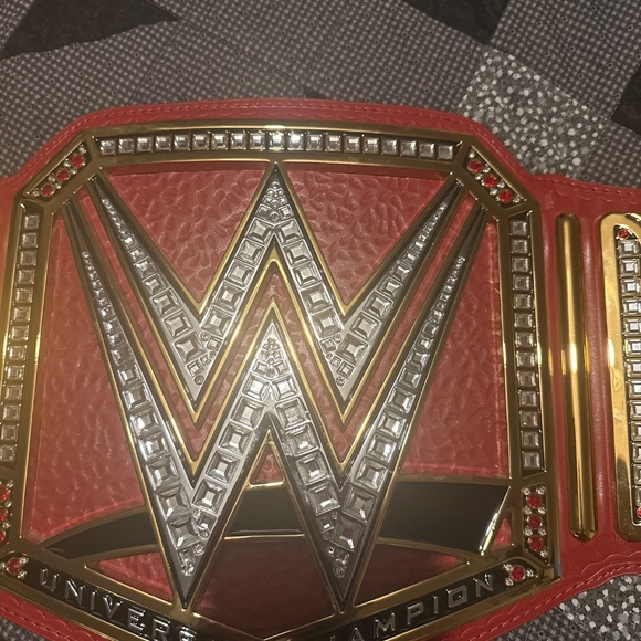 WWE belt - Picture 5 of 6